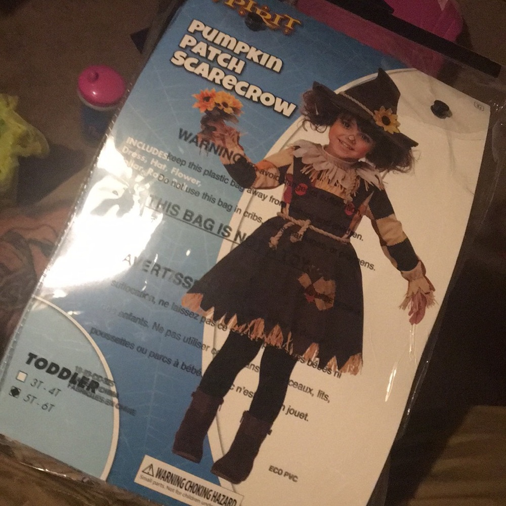 BRAND NEW 5-6t toddler costume